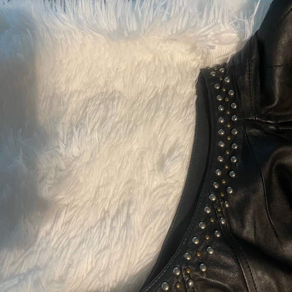 Harley-Davidson Vest embroidered and studded - Picture 5 of 17